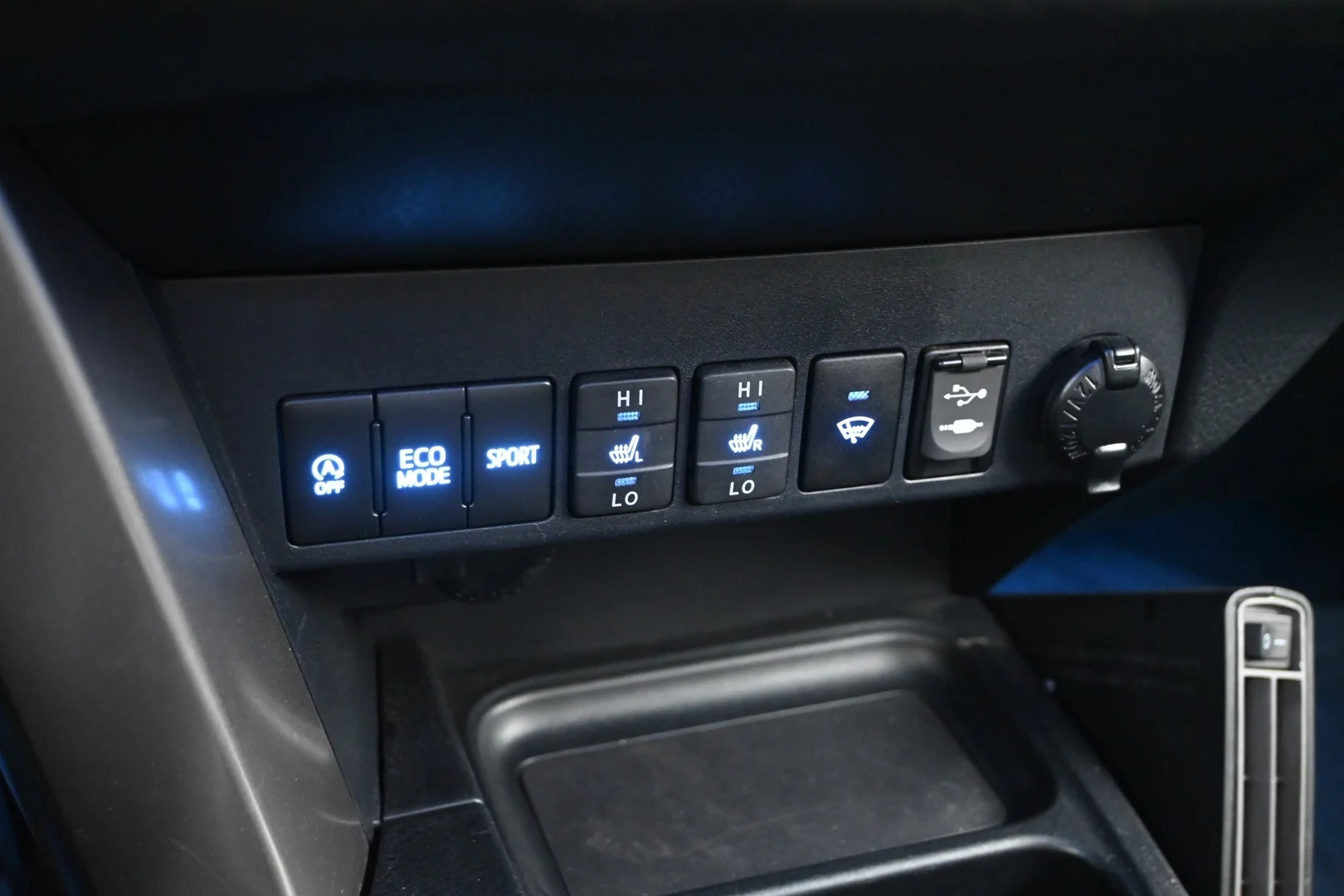 Car Image - 5kEZ8WujXzL8qyskTkSQeS