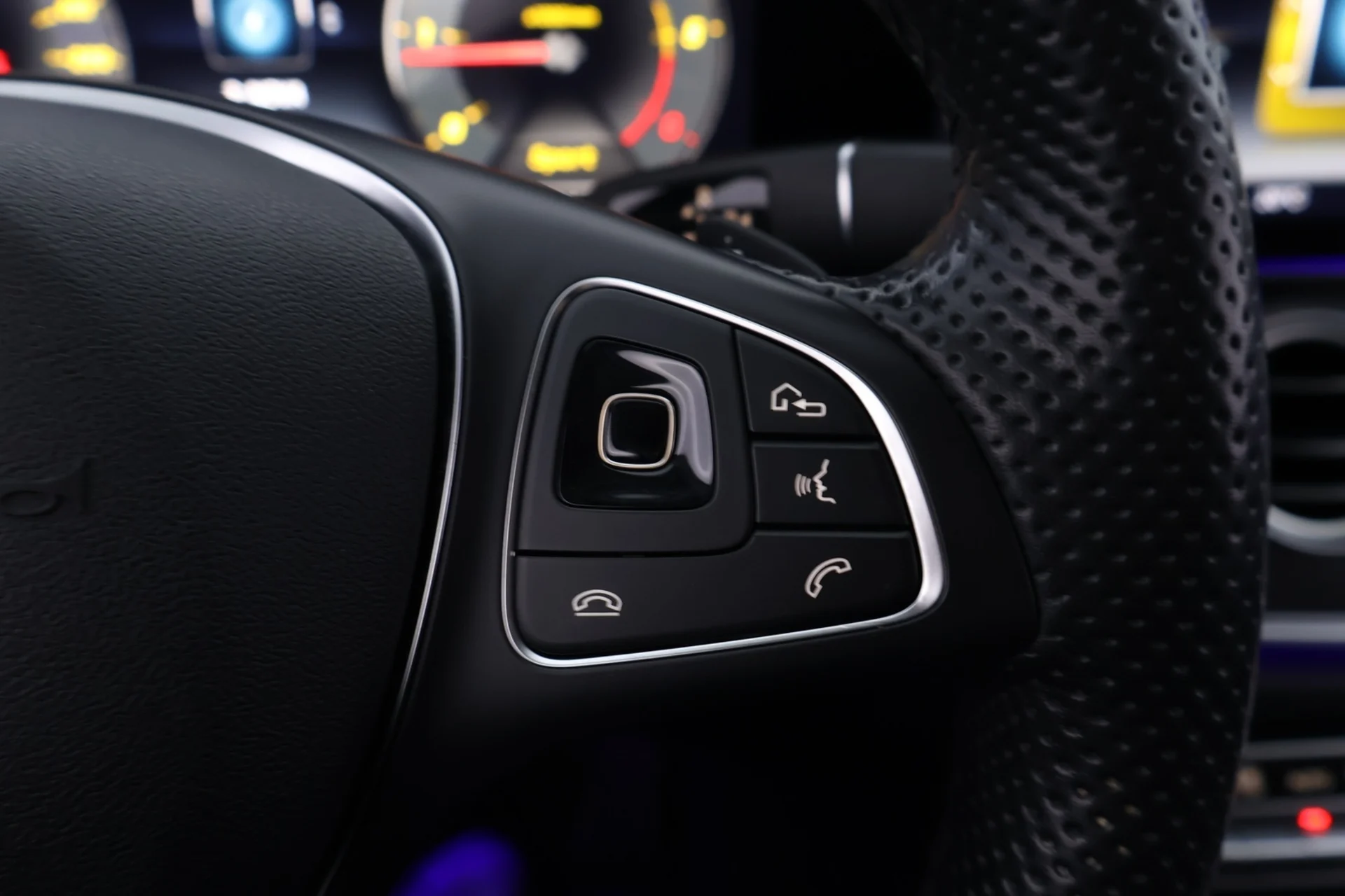 Car Image - 6BUIL2Gk1aOxSQ5cLnuMyO