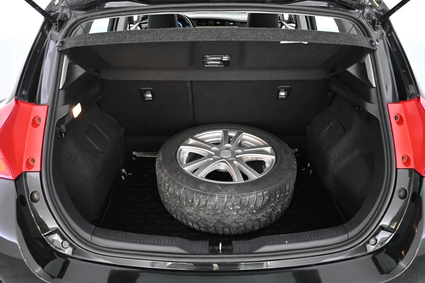 Car Image - 5JngNiiJQBIPiIIpxDjX7s