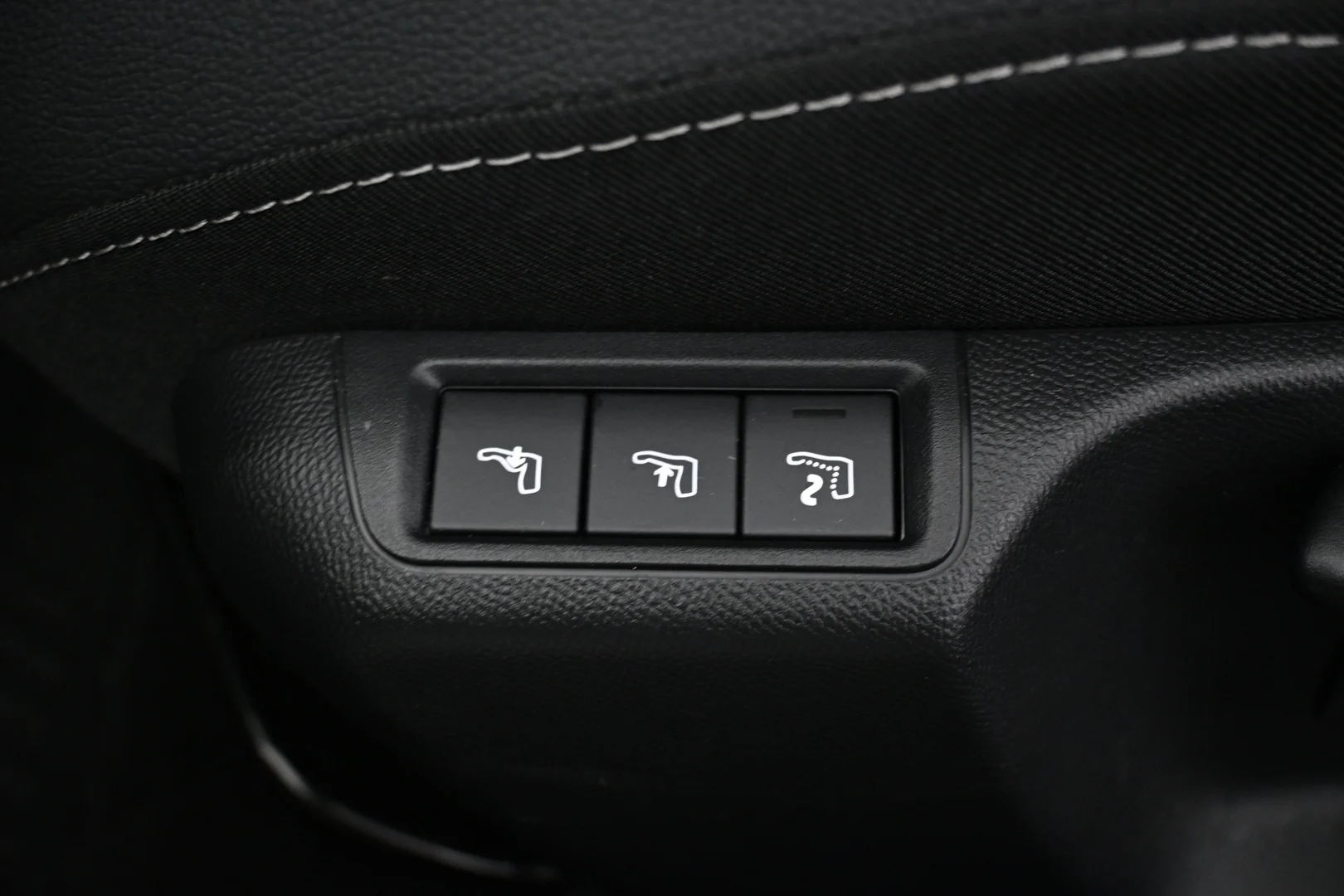 Car Image - 5CEXJae6BSreJ8tsBcq0H8