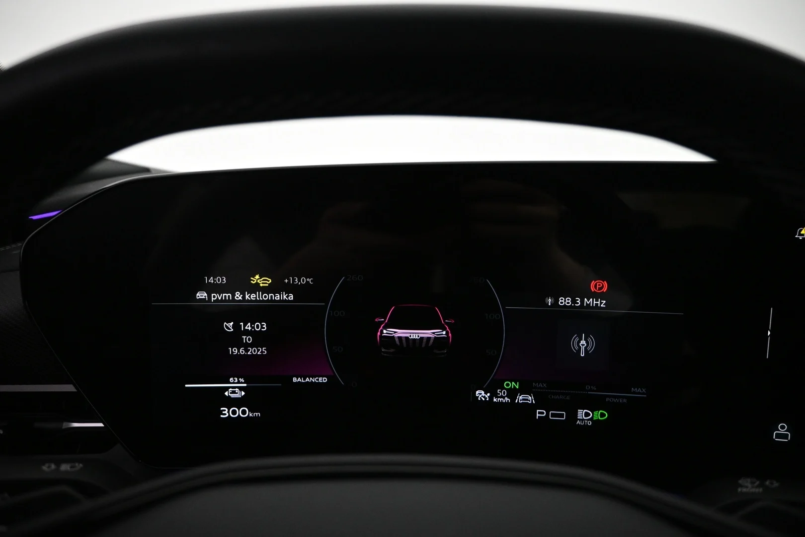 Car Image - 2PmQDPxTbVFuWeDB28MB4F