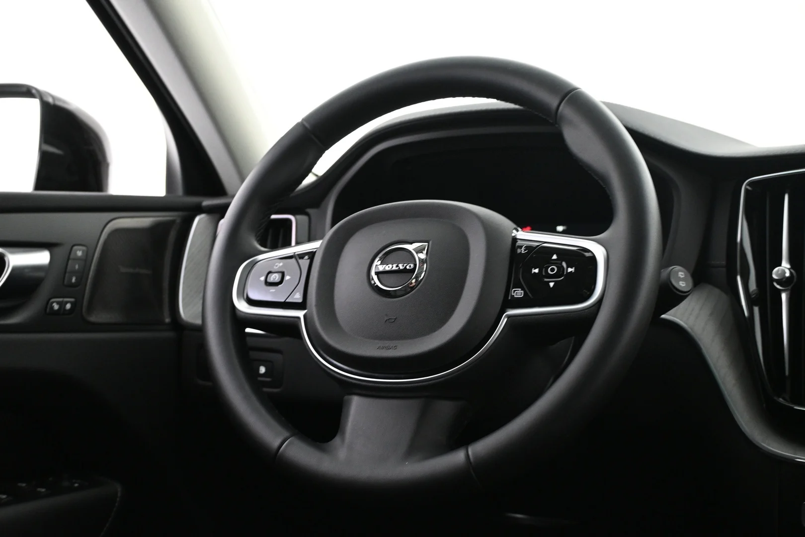 Car Image - 1PEznCmaXdonUAJdaXVWM4