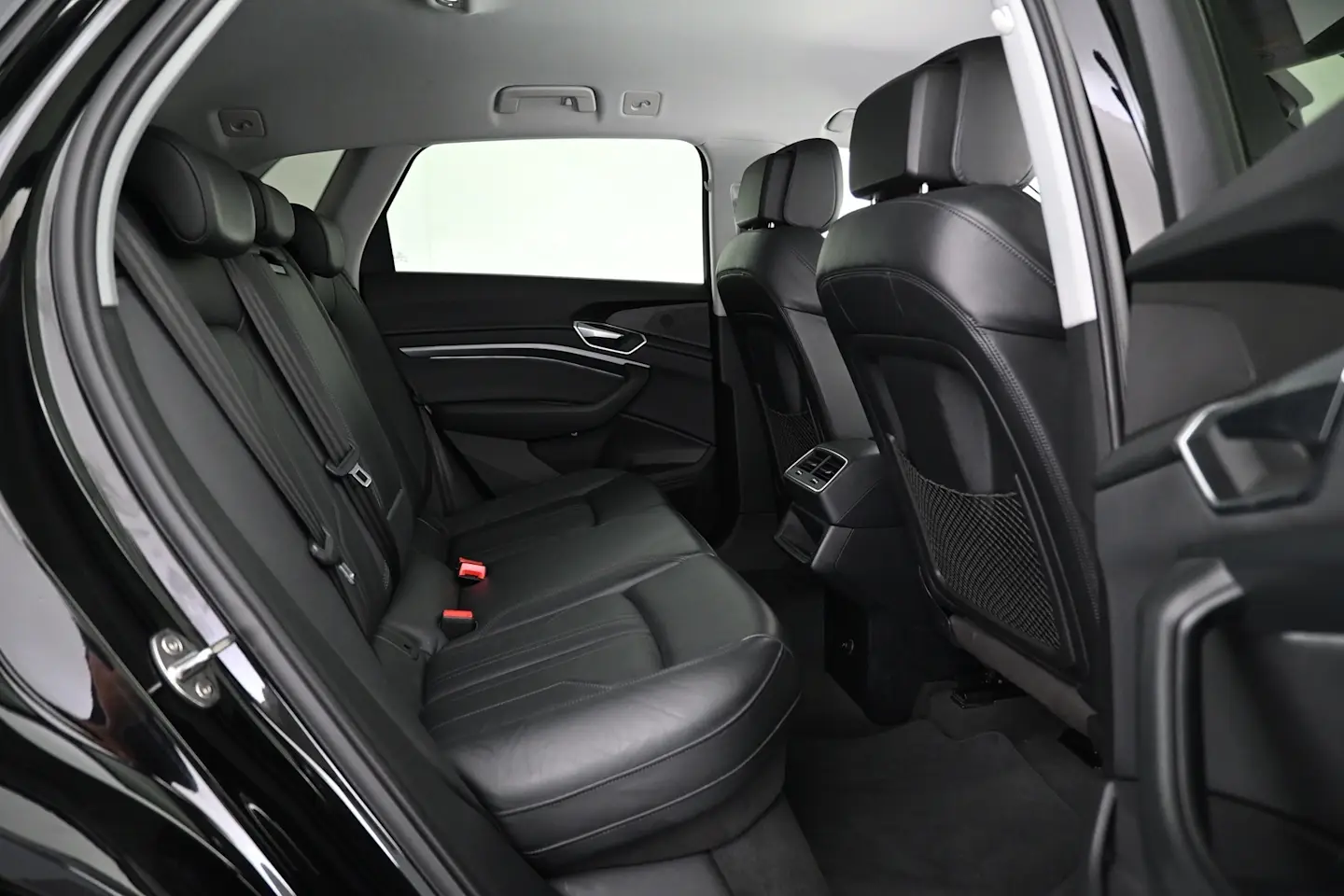 Car Image - 67RjePd5XGptkVH52yO1hM