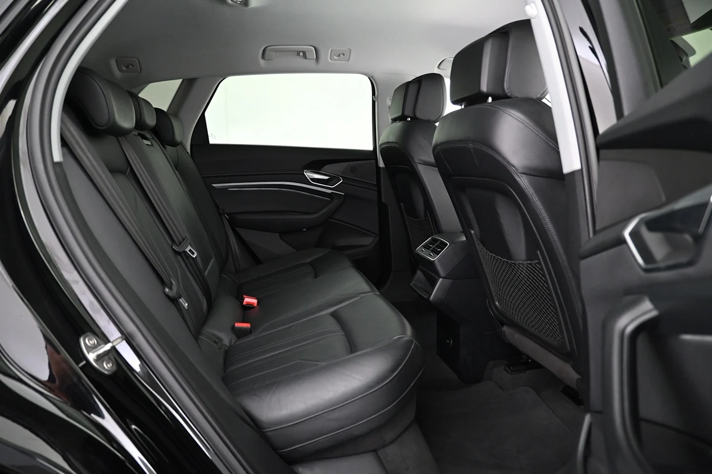 Car Image - 67RjePd5XGptkVH52yO1hM