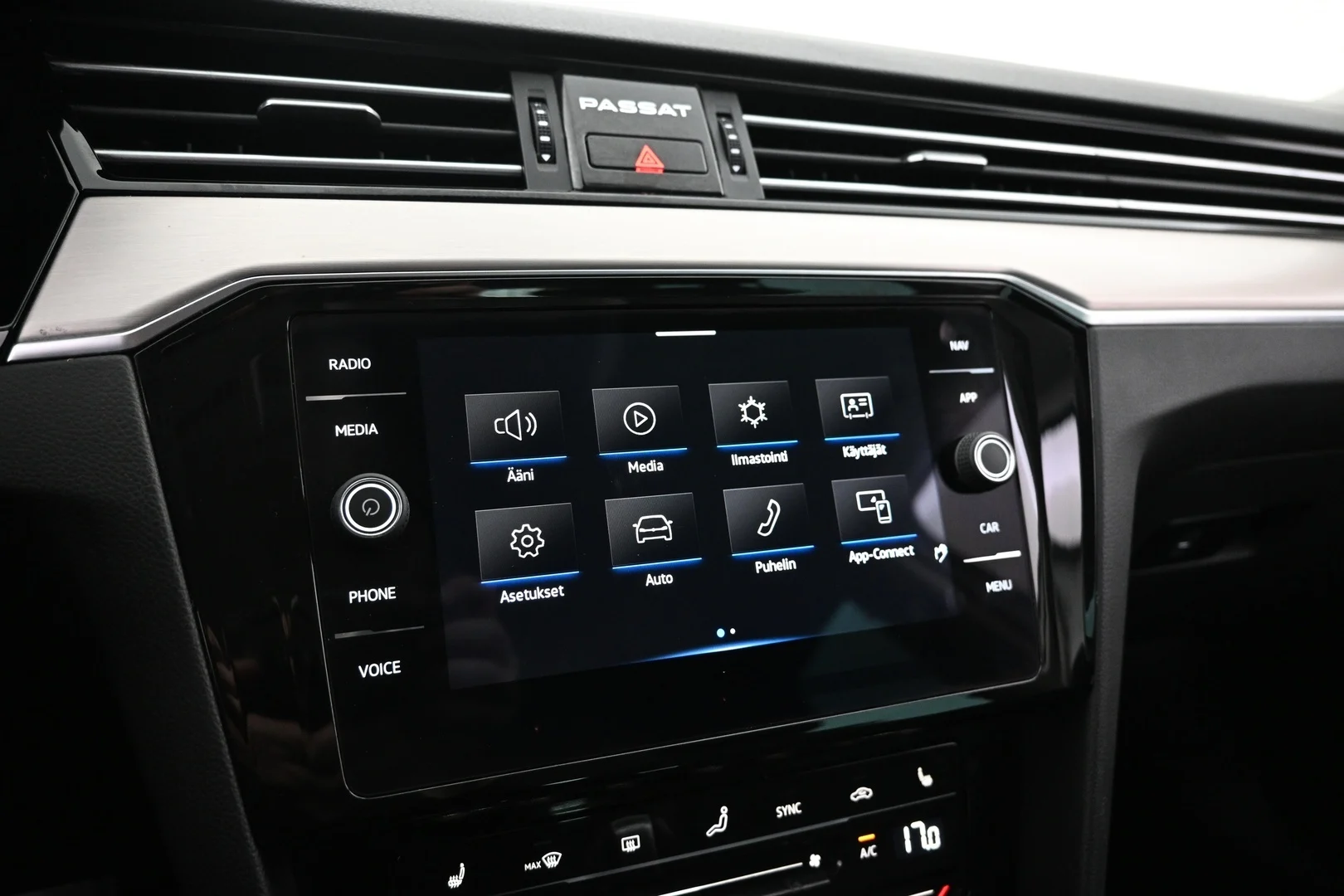 Car Image - 7qKM8SmkIEpFWAbqzRMux7