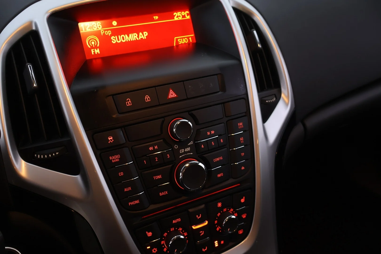 Car Image - 3BvC6M3JVj7XEJ95hCof7Z