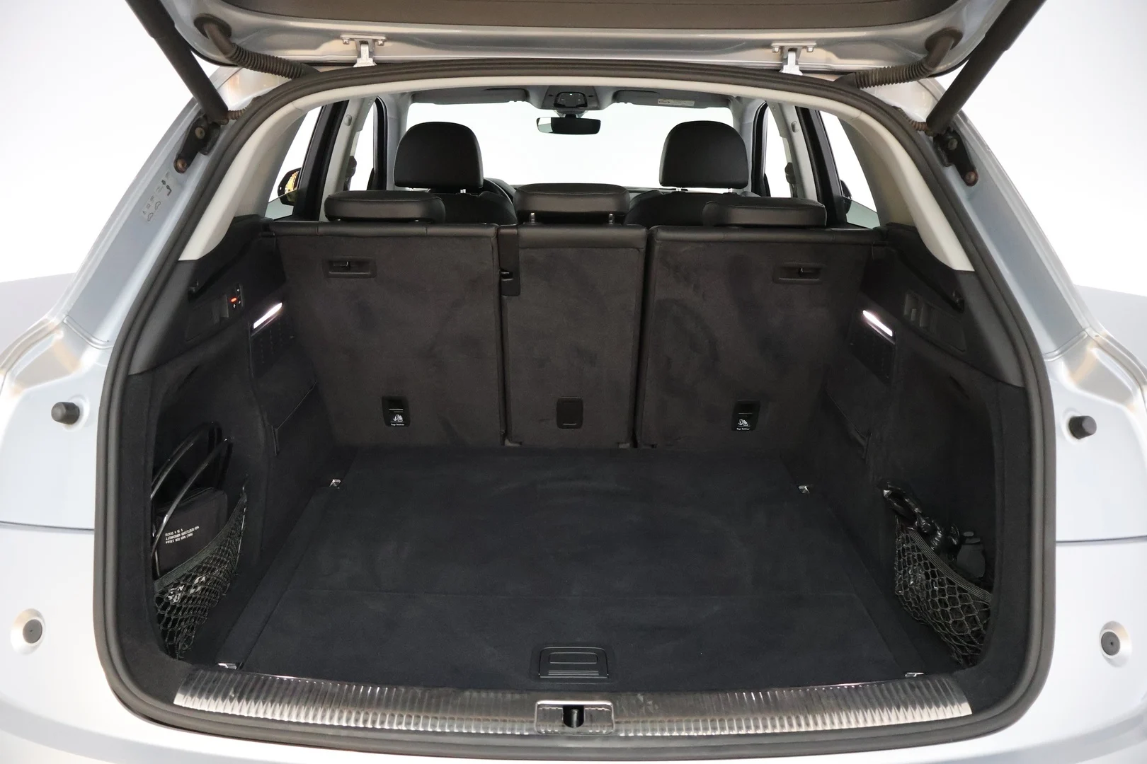 Car Image - HMoefmrmAZi2sJYSM3Nkr