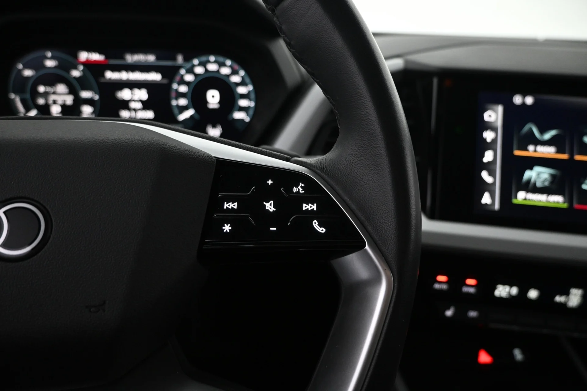 Car Image - 5oNVJSiqwqsxccl778ojRj