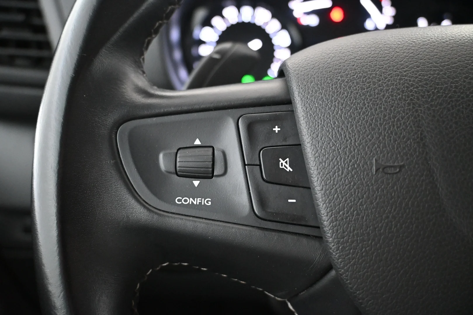 Car Image - 6x8Dh9a58tMlGGCjGAJT14
