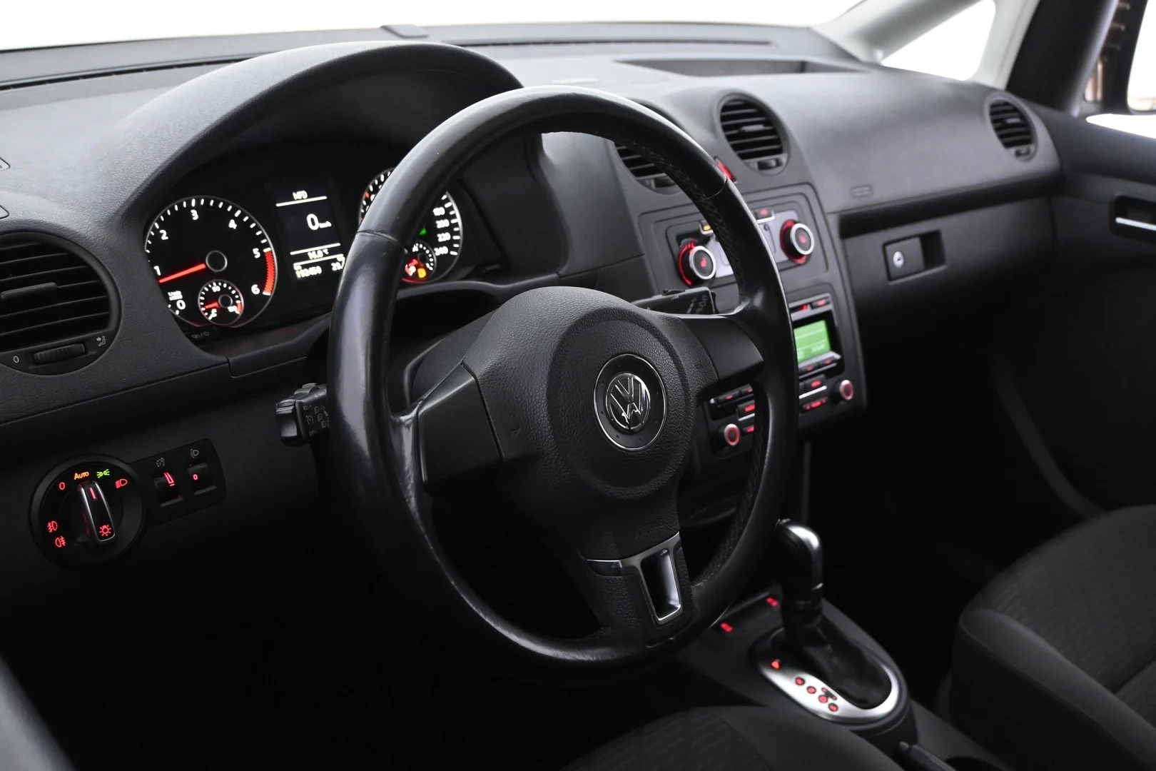 Car Image - 1unHPDNsxmN1rEOvULv3hI