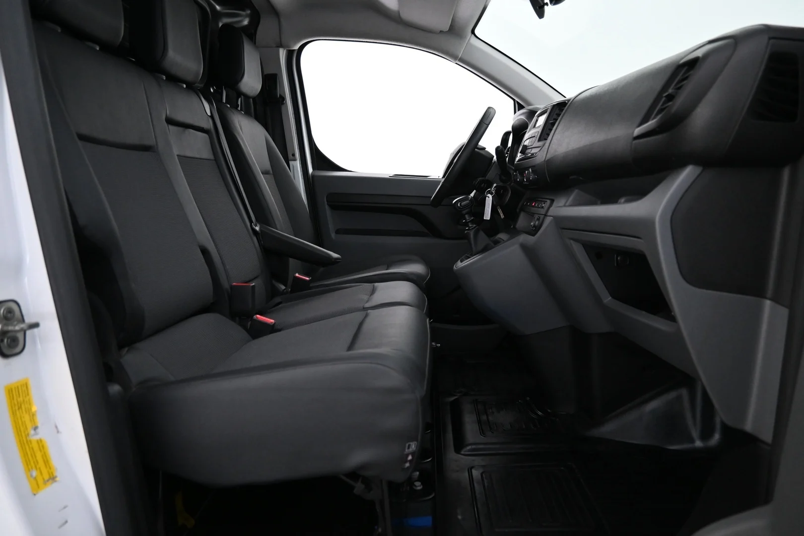 Car Image - 6NWsVnRljGOCtaGxndhh2J