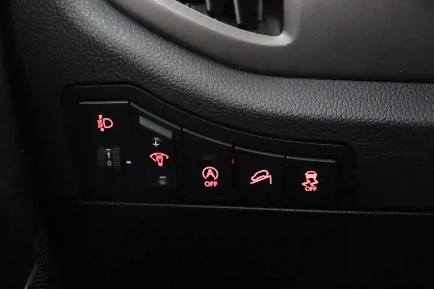 Car Image - 51OrthsGwHwa2CWAQpTh27