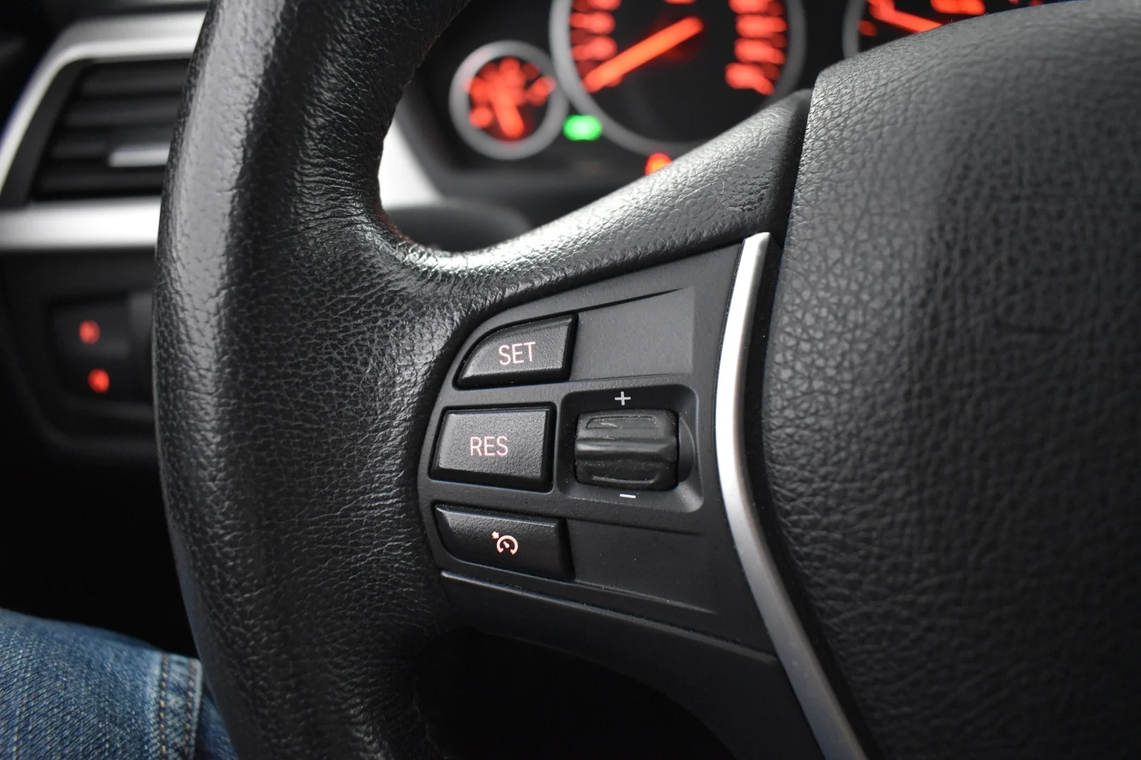 Car Image - 2vGE9Sg0qx18ACLxcSHP89
