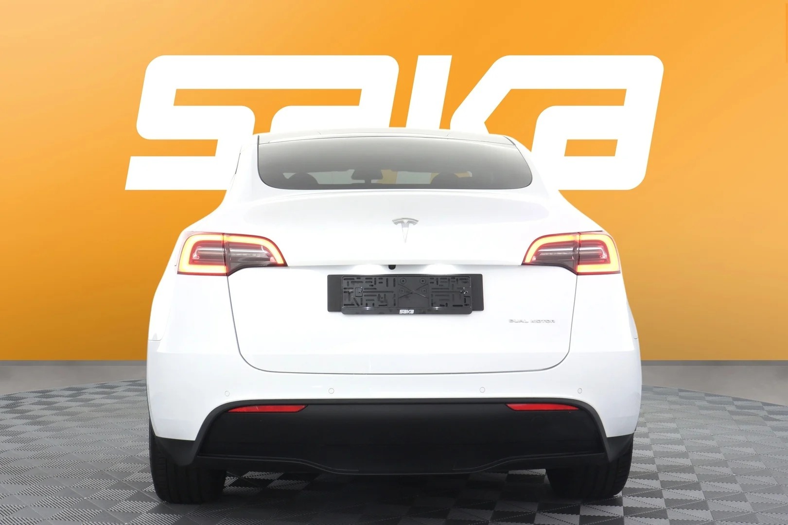 Car Image - 2iOOHCR2fNRnmUWcoJ4E7J