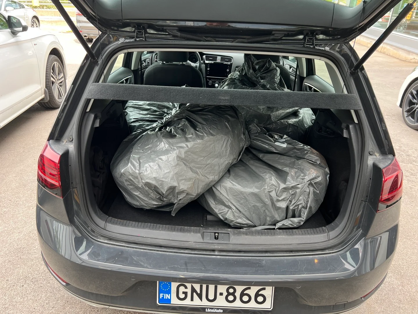 Car Image - 7lll9T3Ku9AQpCndcWo8Fa