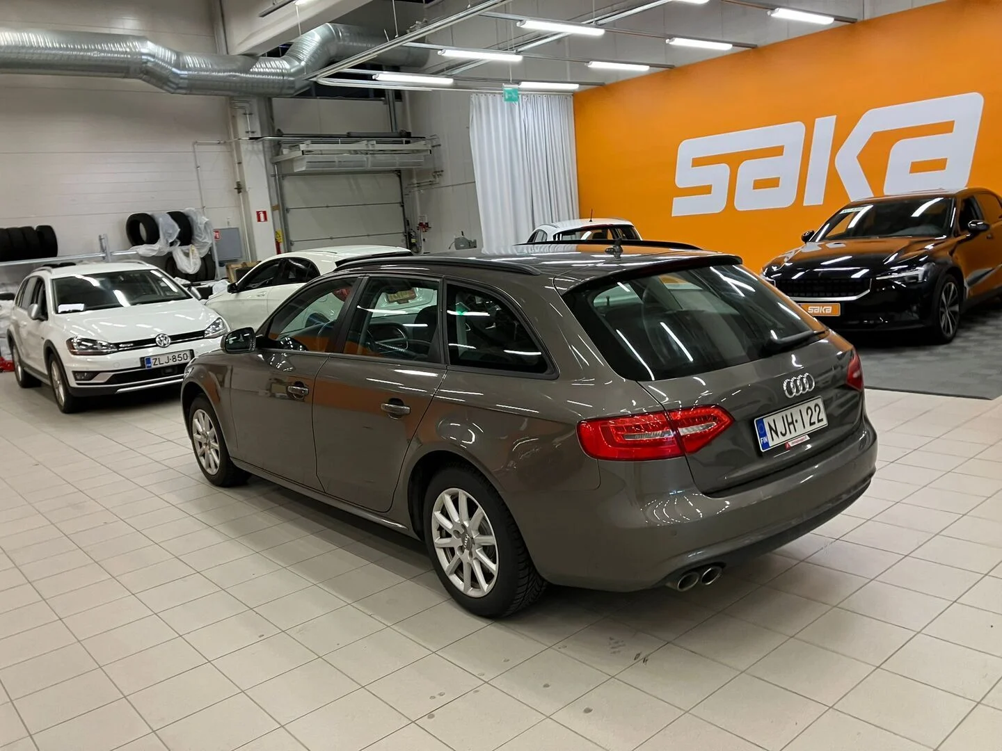 Car Image - ECuE8JPOqwJfyRfJLZoIr