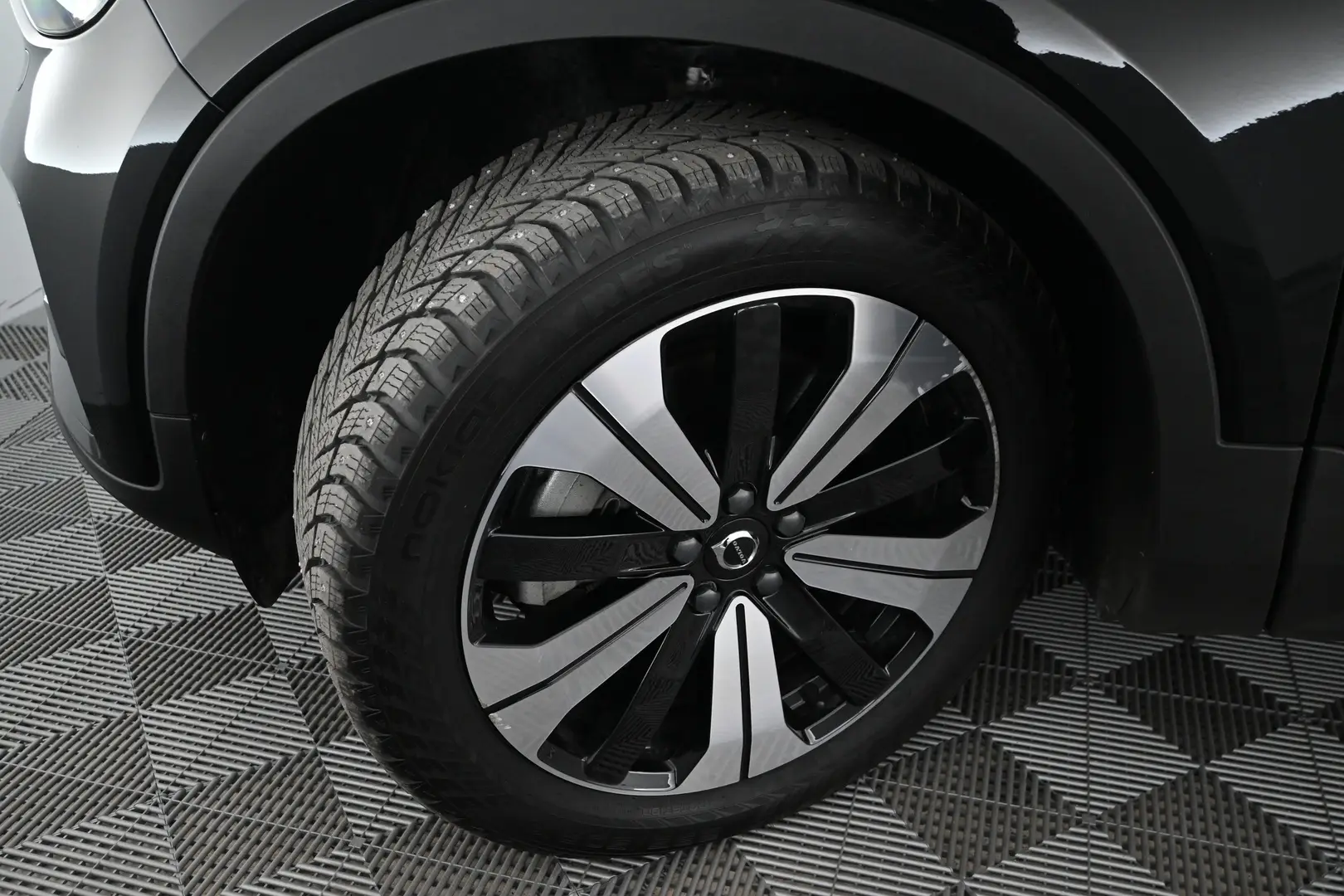 Car Image - 6UUEM8Pmt991v7jSu1PdYo