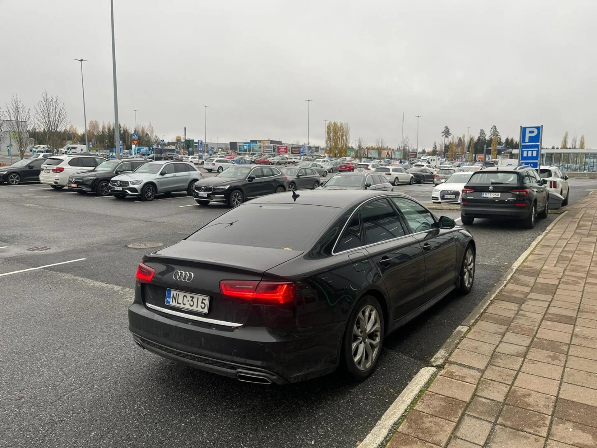 Car Image - 4iD2Vk9OdgT1Ls1NC4bKDU