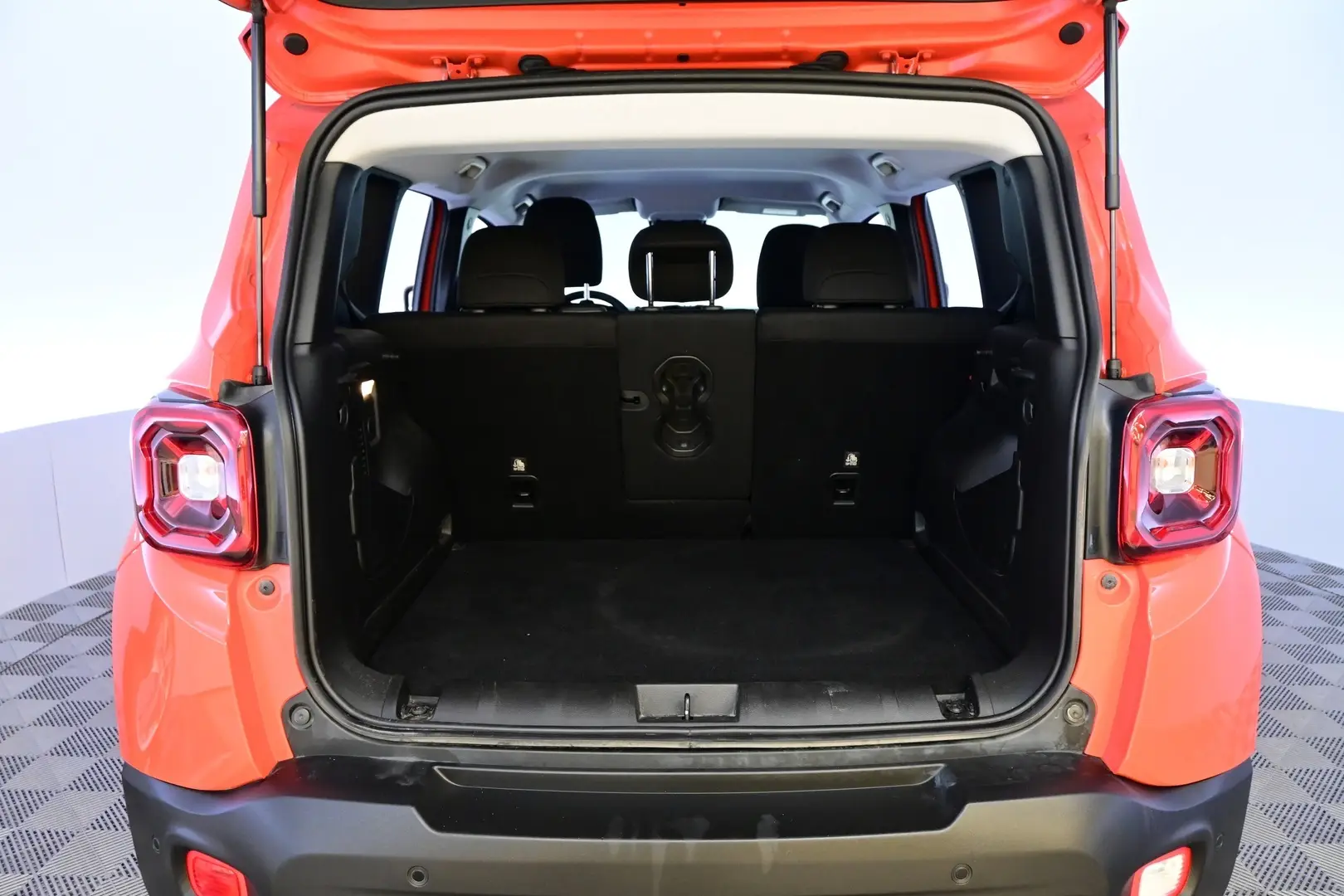 Car Image - 24ebS24uef5geMkQm4CugS