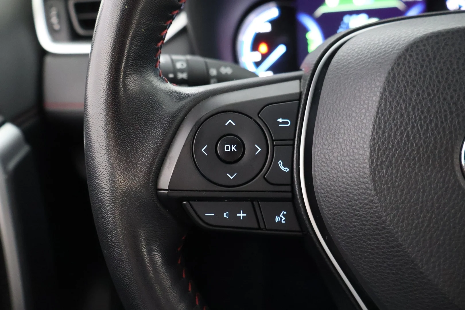 Car Image - 3iFoBZbzWo5nheS2Wk9hLt