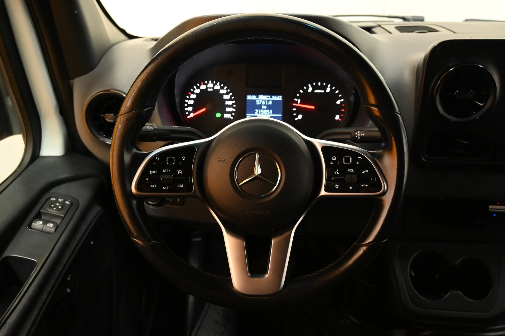 Car Image - 3Q5eijNk4zW14WqT2mYk9h