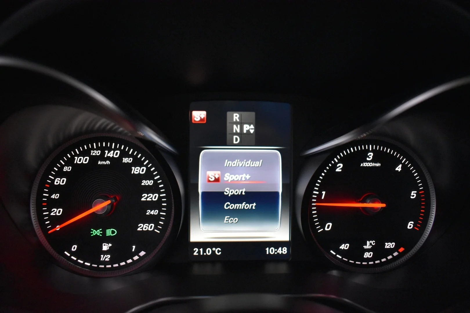 Car Image - g46bAwuS3czKpXLLlibKB