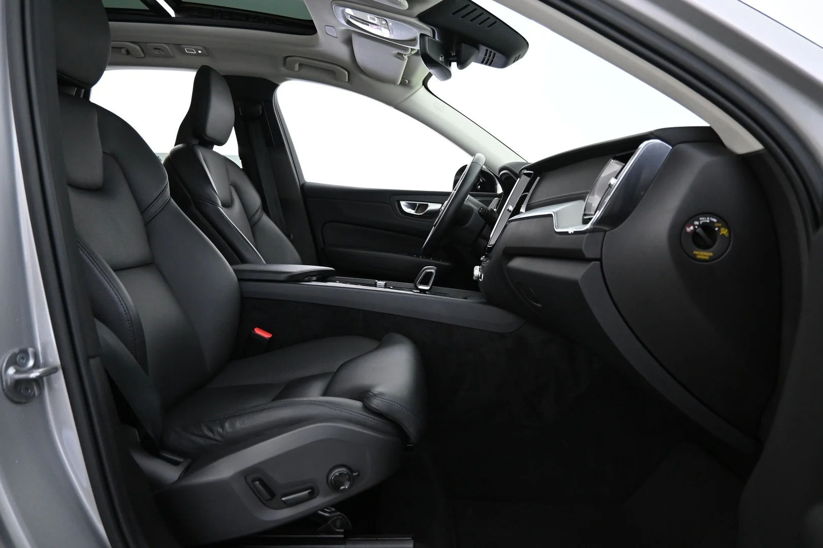 Car Image - 7H8YqNJGa8AgWoUQOa2jeu