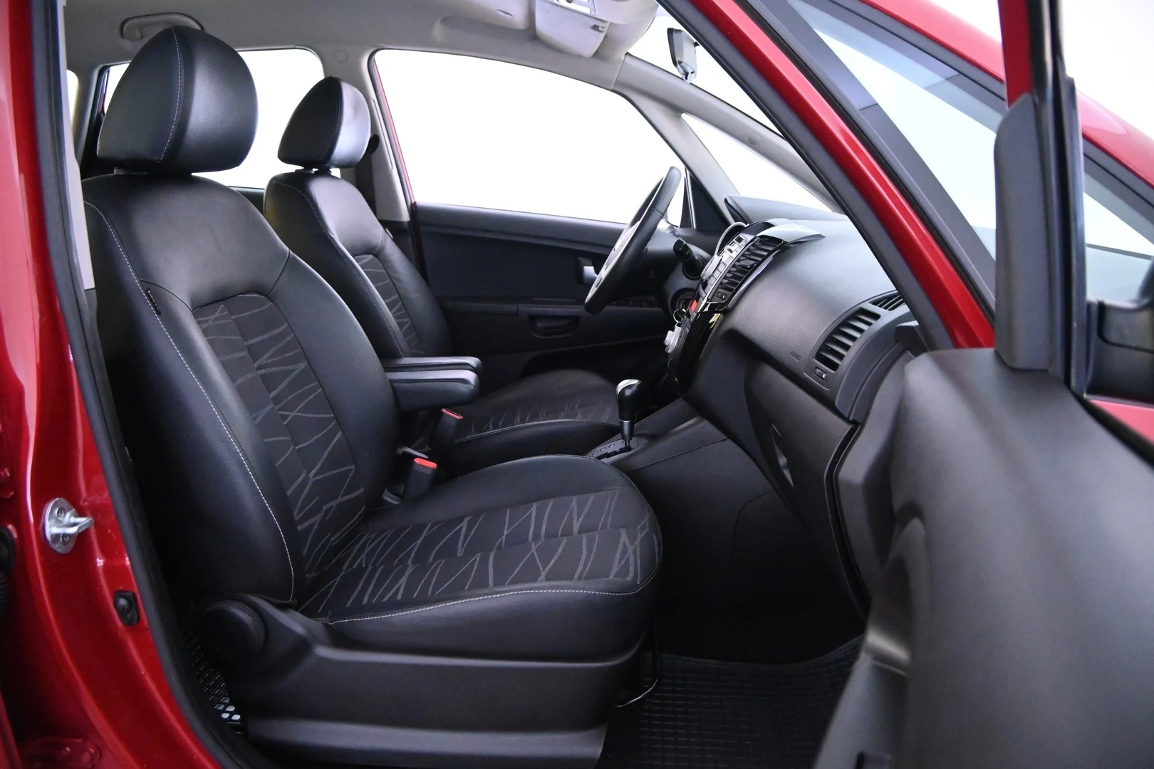 Car Image - 4AnD8QBNH6ZveJCrtPkovC