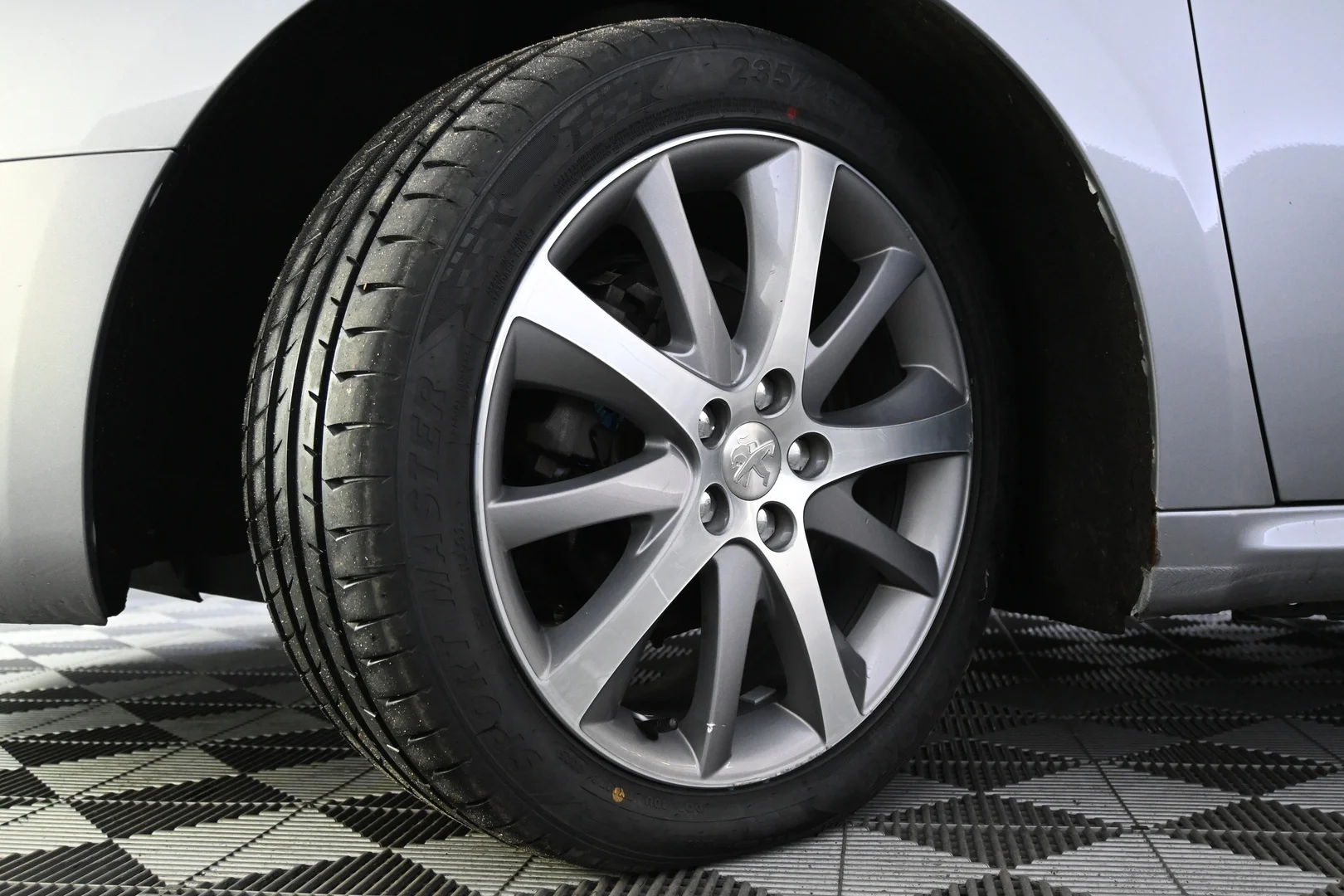 Car Image - 45DTvoiAGSA20WS12nNClK