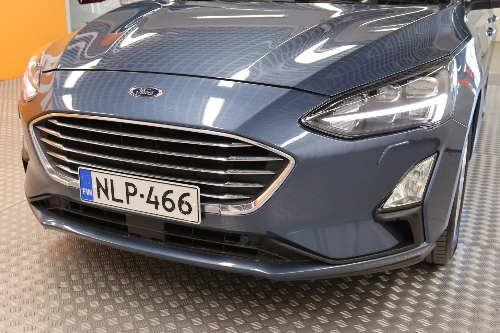 Car Image - 4HpdFqsFmQX02ADzUMePyw