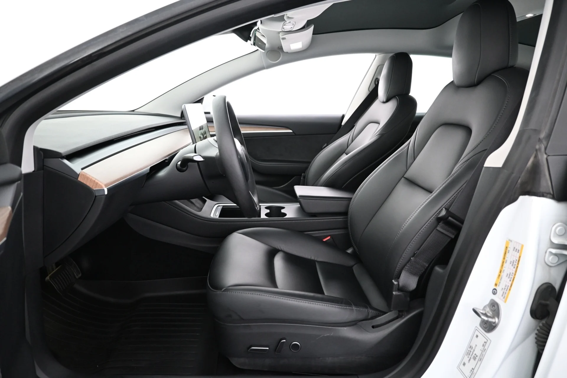 Car Image - 35xsSWekX4mXX6BZjLDEib