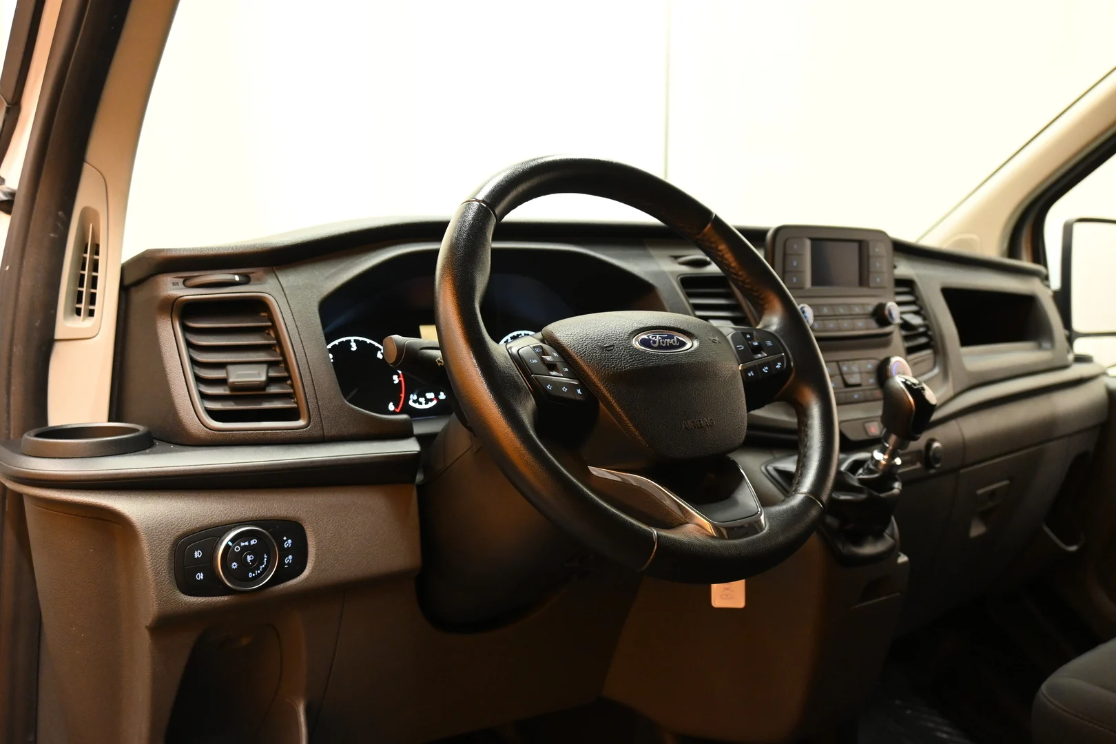 Car Image - Hhse1Nml9vbK4jRyU7K1Z
