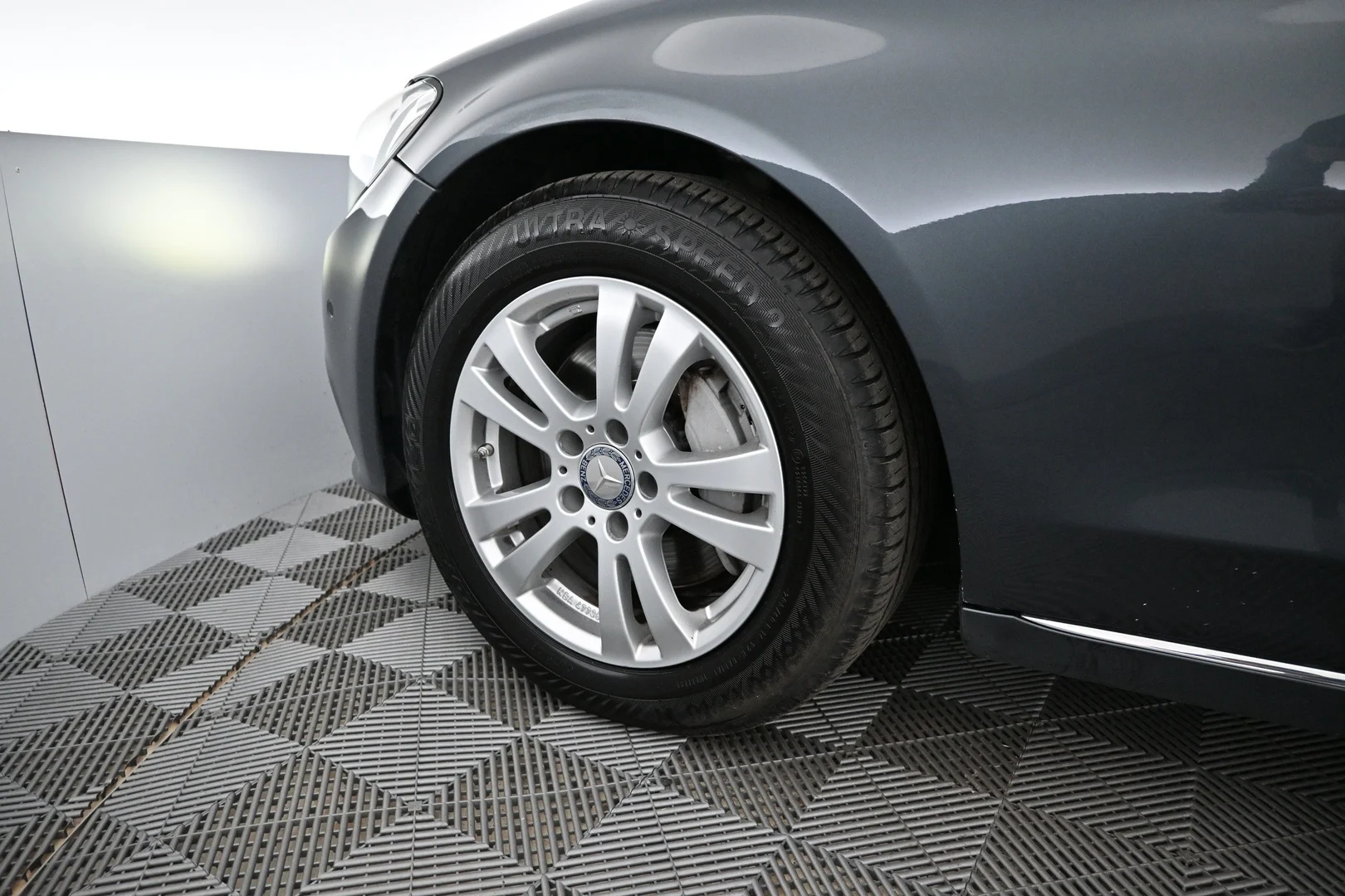 Car Image - 3mkUMUJDu2wwFNyeVpE6BA