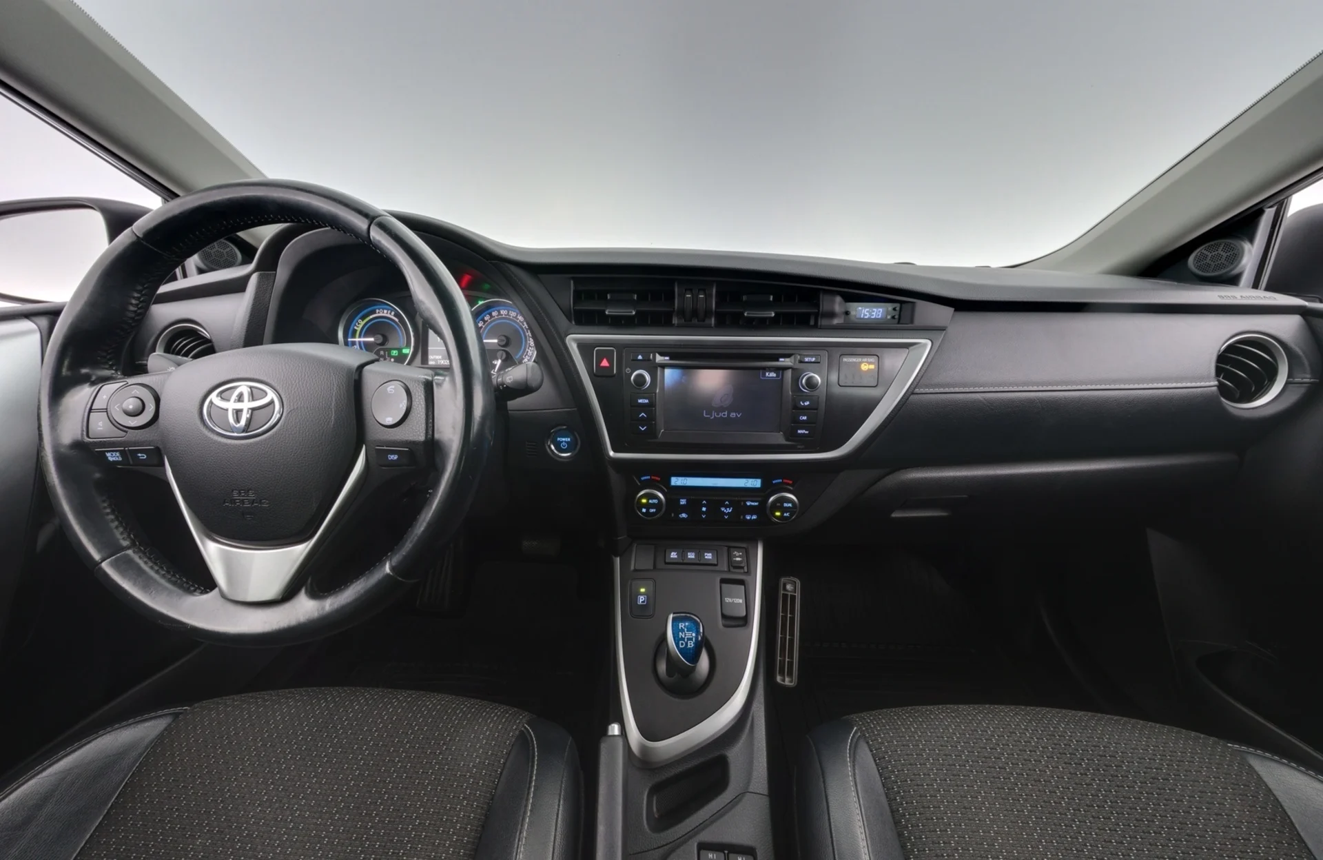 Car Image - tWwRIsUF6tVy5L9bVQ7KU