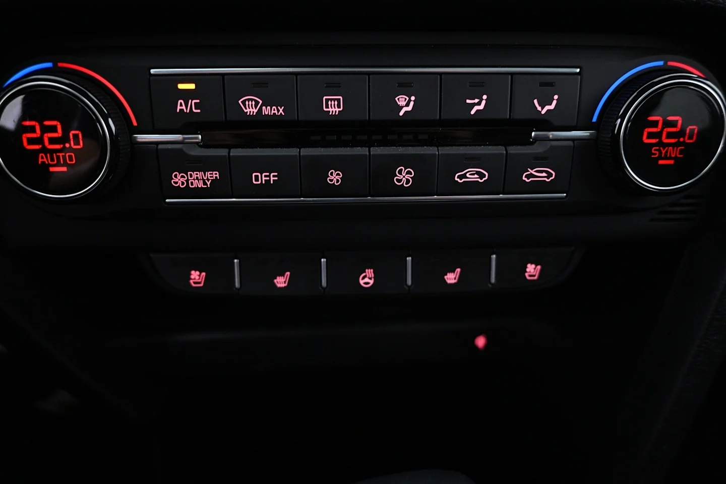Car Image - 7yTvqjuFoFJ7DMy15JKdUL