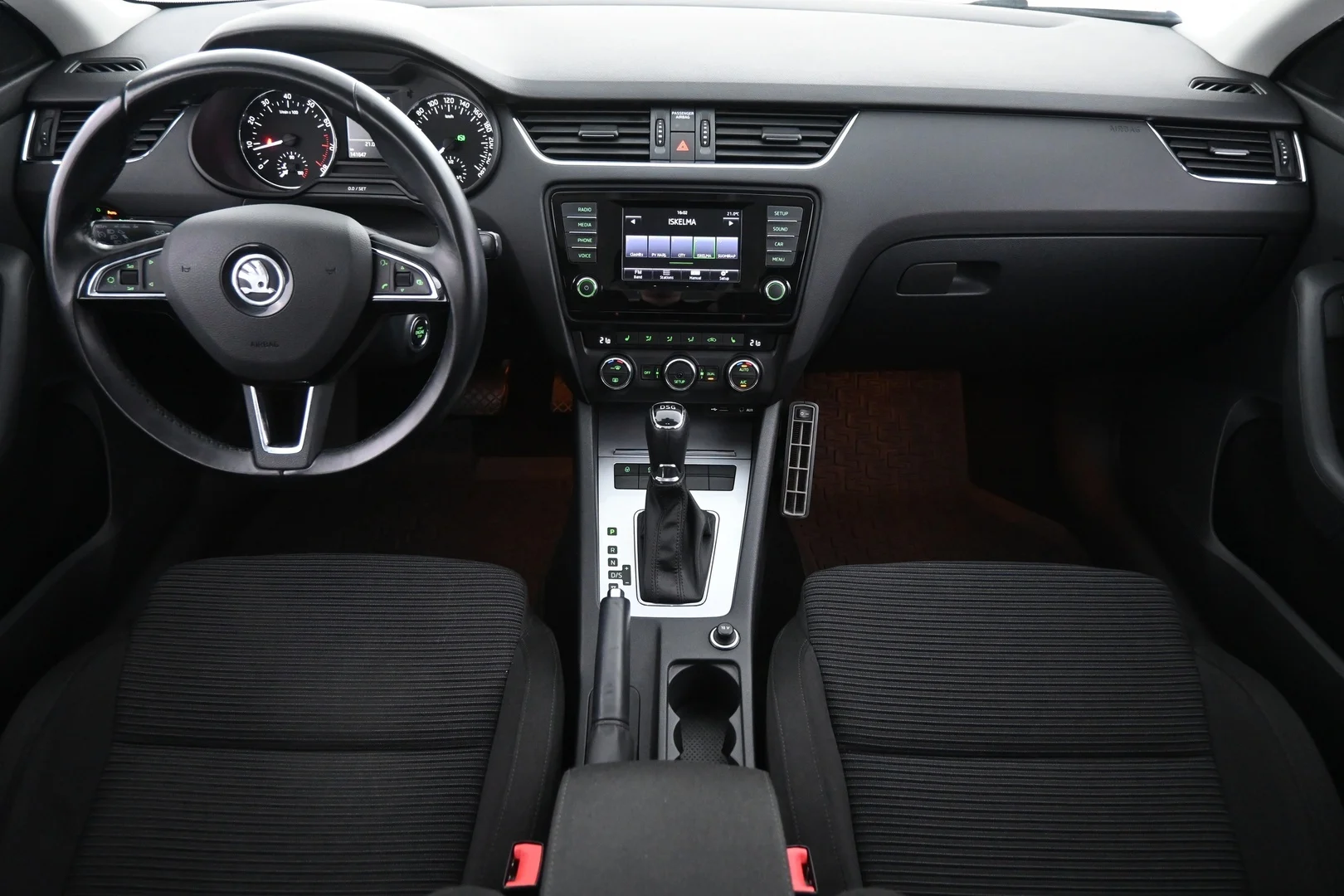Car Image - 6baAtkwKpZgIu4MSJBSGuz