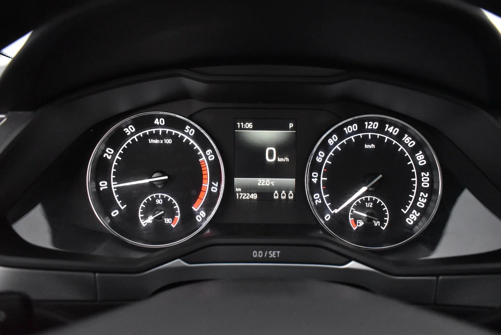 Car Image - 2RnB2iiVZbv3fvqbStzKTg