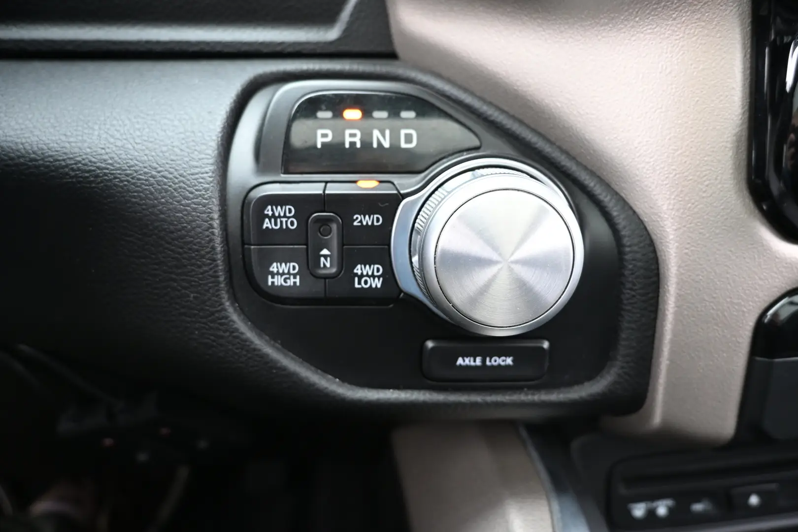 Car Image - 26WSk6kyeyvDoexXqyZiEj