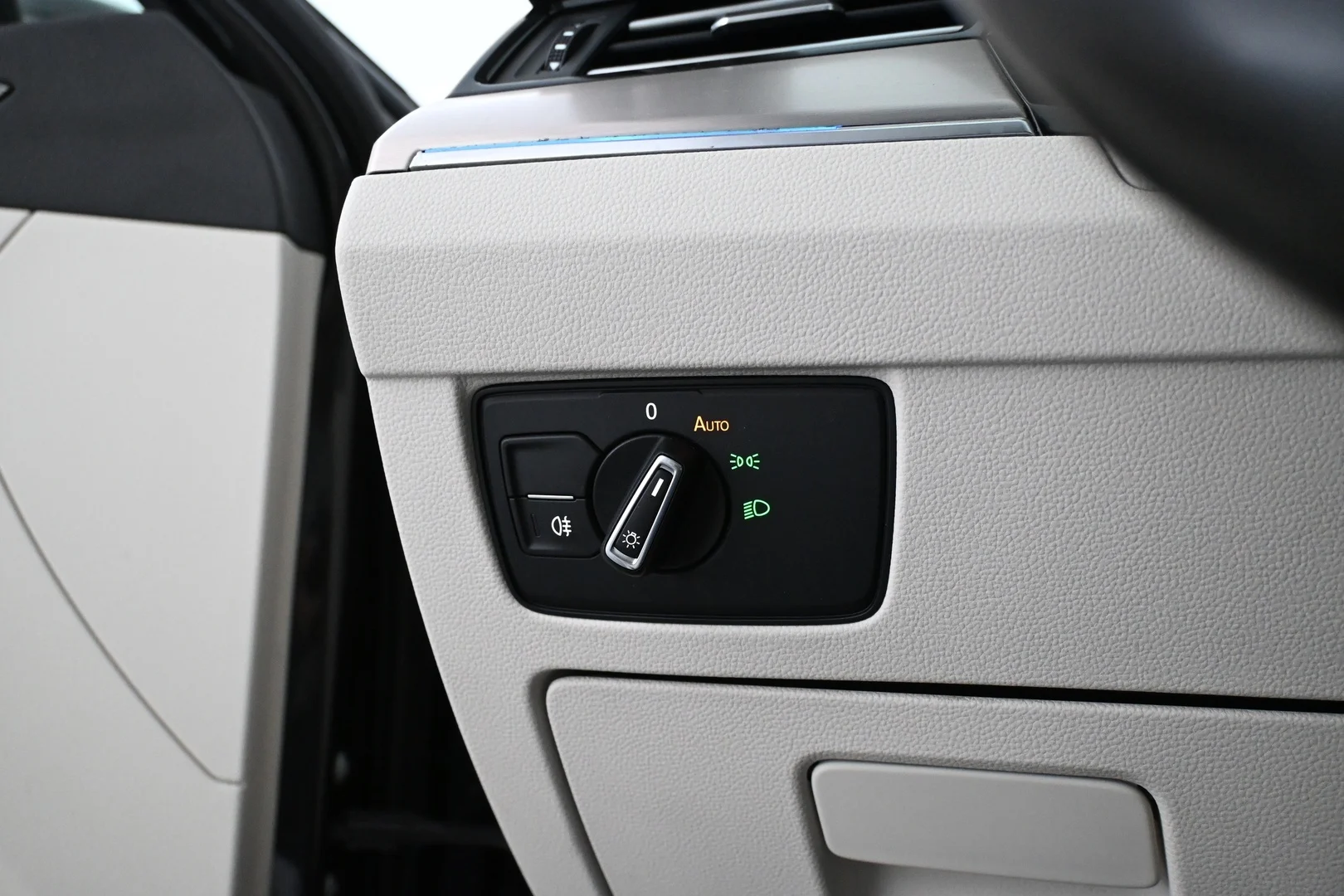 Car Image - 117sjubdHf6ri5myG4Fvy5