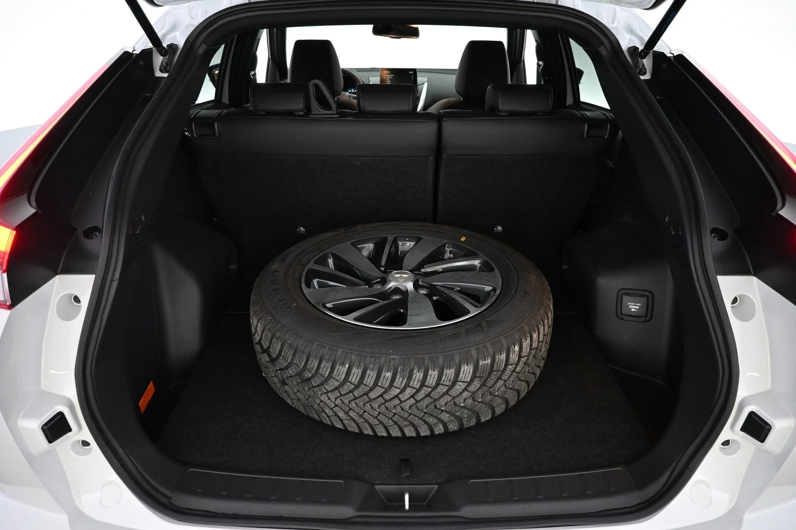Car Image - 60vO5Q38GkaVIcVXb3hBFM