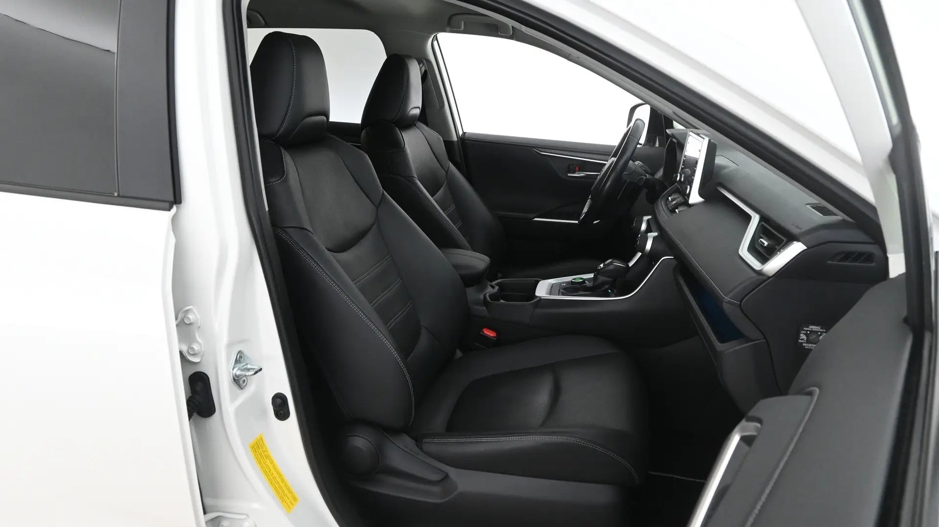 Car Image - 6Zj7MIr0LAv9MQAQ7jAZFo
