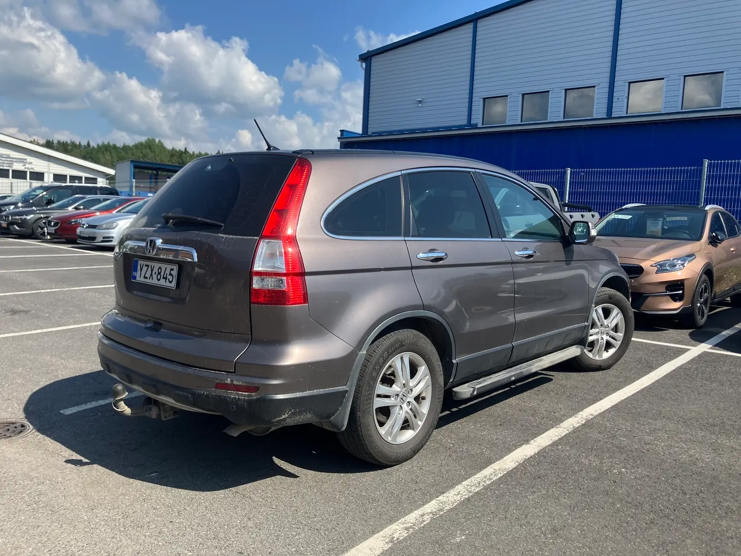 Car Image - 6eb9MIPrThN3MKyGdb0uZp