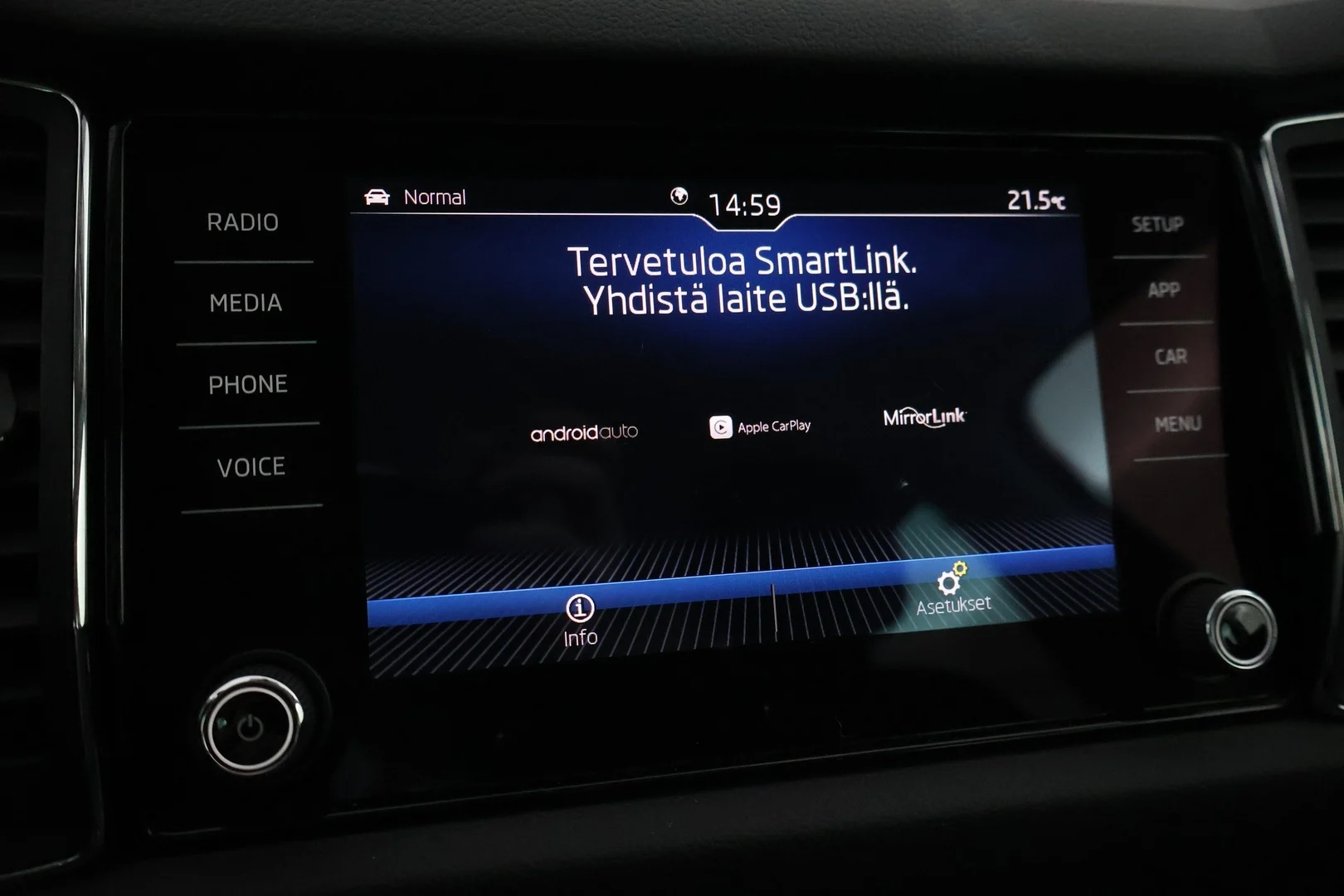 Car Image - 5XT6S5p8jBYxBw2E53AkWg
