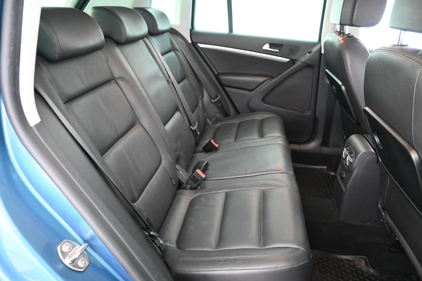 Car Image - 12I4UtnSJsnd7cRJs0fMF0