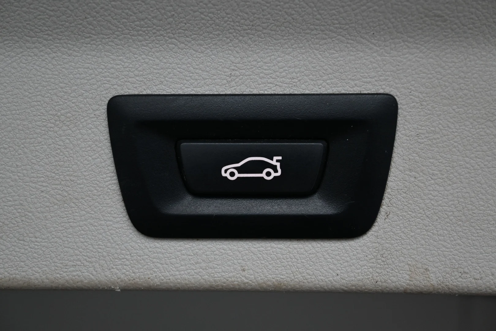 Car Image - 5ZSooCHD1ofBEkb1QGaVfv