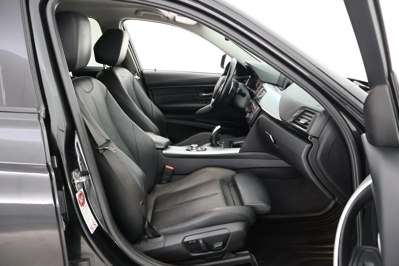 Car Image - 49xx7WQn4jc5EJMa48KAih