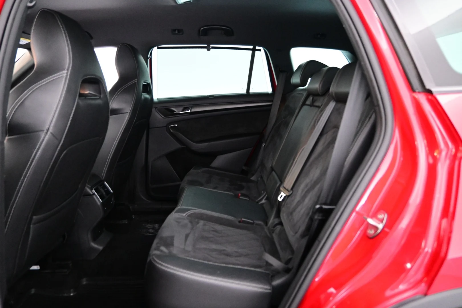 Car Image - 6La1hJ2Vvf76YdgMTy2kmv