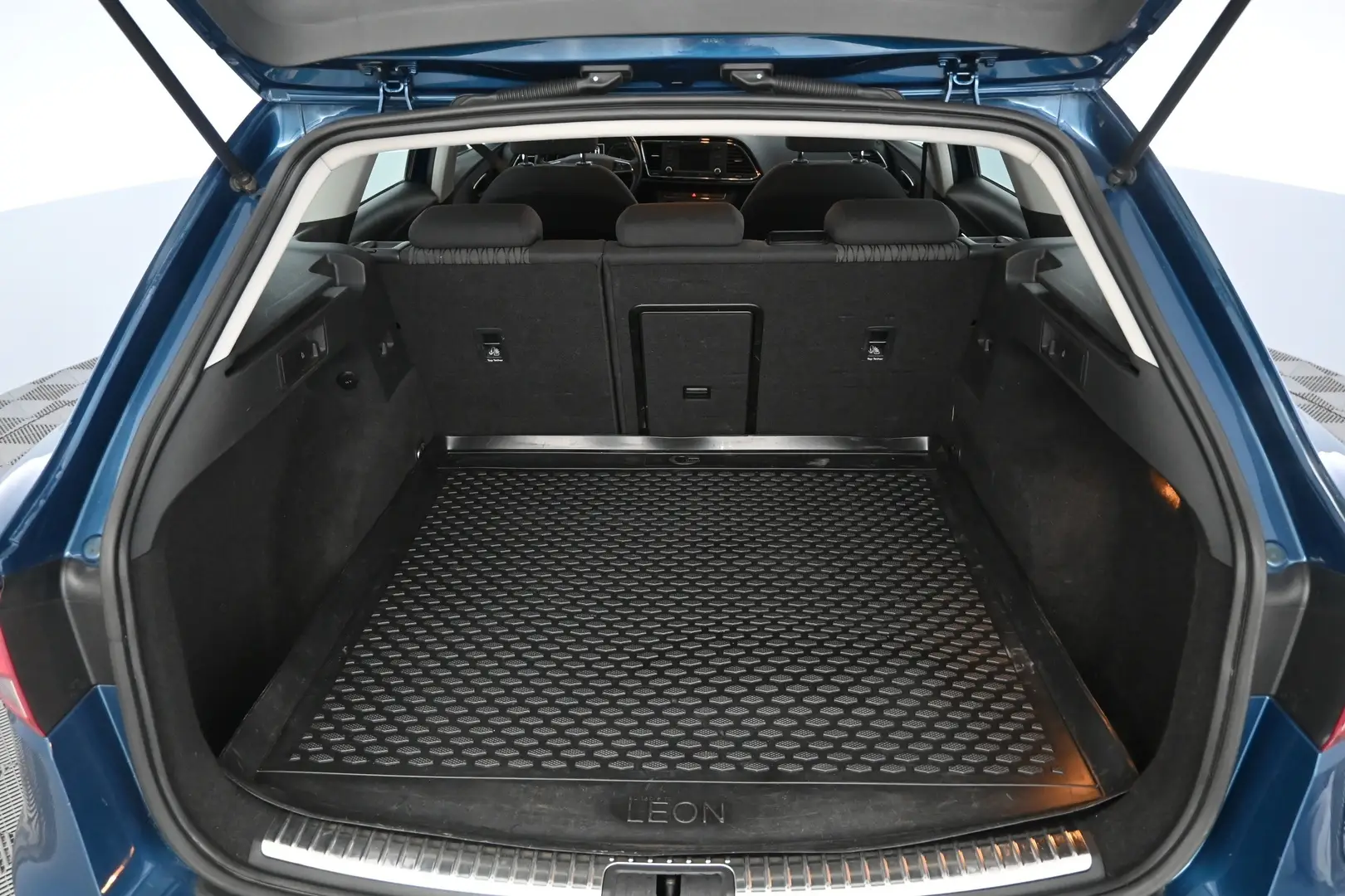 Car Image - 5pJCrhIWkx6SDRNsKEsC2h