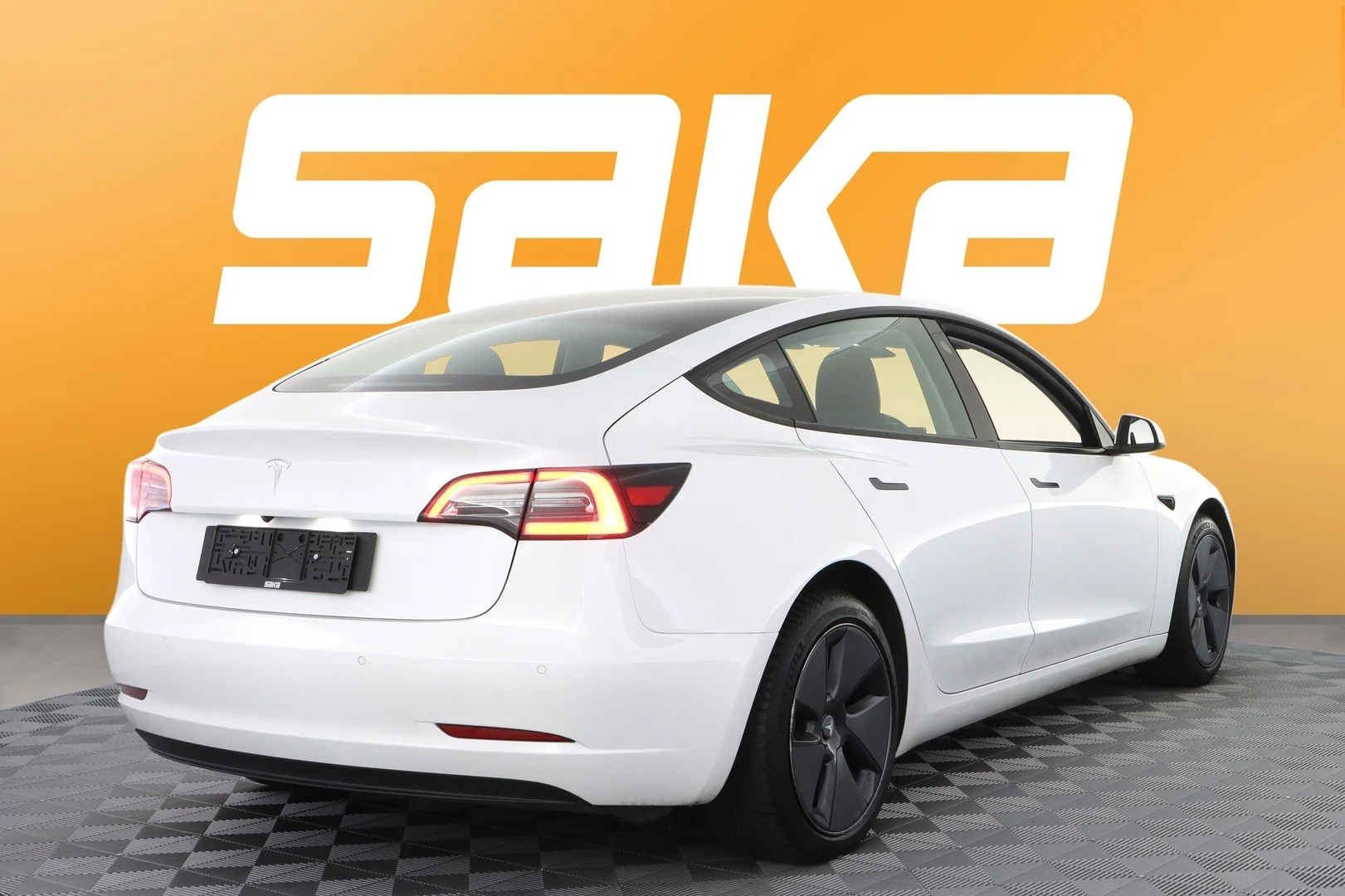 Car Image - 2e3Ry1XHOtoYVYozzNg5r