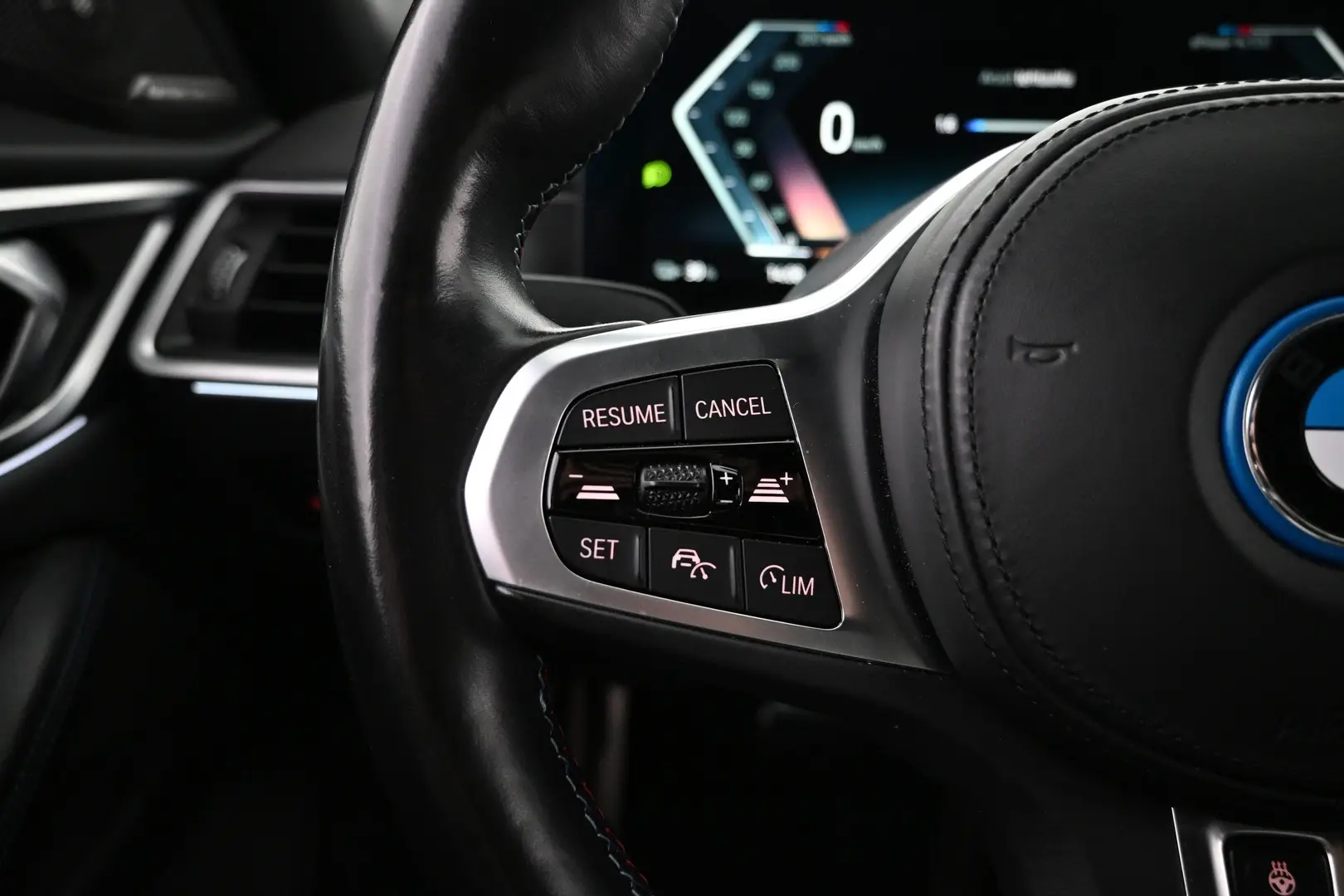 Car Image - 19UYJc9TFAEf7pSRHPe5FQ